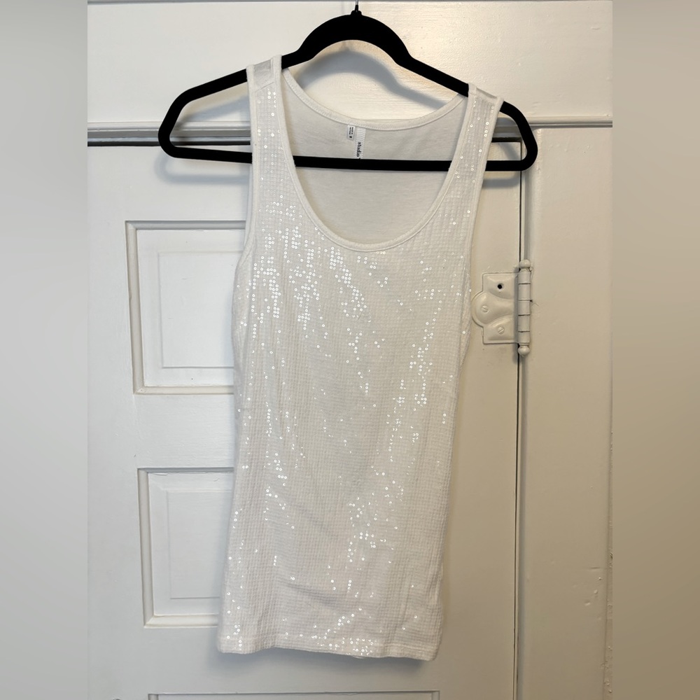 Sparkling white tank. Sparkling front. White back.